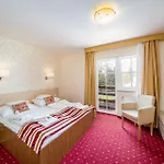 Piroska Hotell 4*