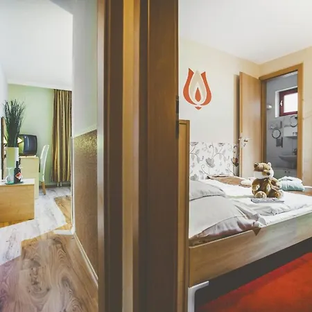 Piroska 4*