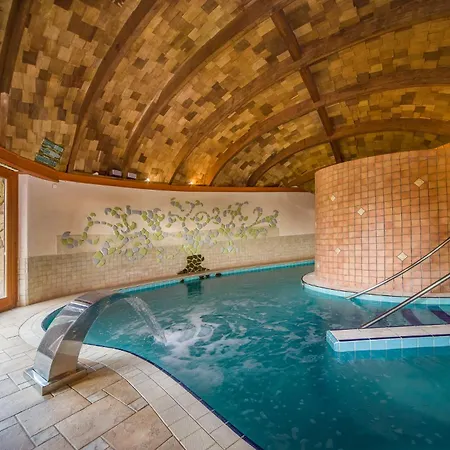 Hotel Piroska 4*