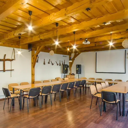 Hotel Piroska Buk