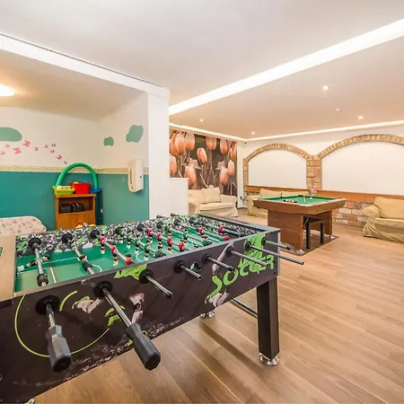 Piroska Hotel