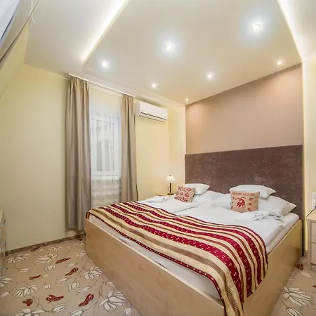 Piroska Hotel