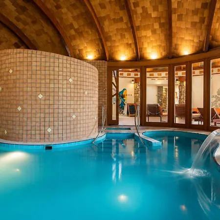Piroska Hotel 4*